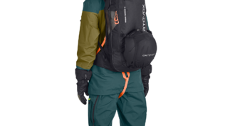 49201-90201-AVABAG_LITRIC_FREERIDE_18_black_raven-M-02