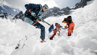 ORTOVOX_SAFETY_WS2324_MaxDraeger_DB_2075
