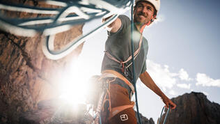 _DA_4876_CLIMBING_S24_Chinque Torri_MaxDraeger_MedRes