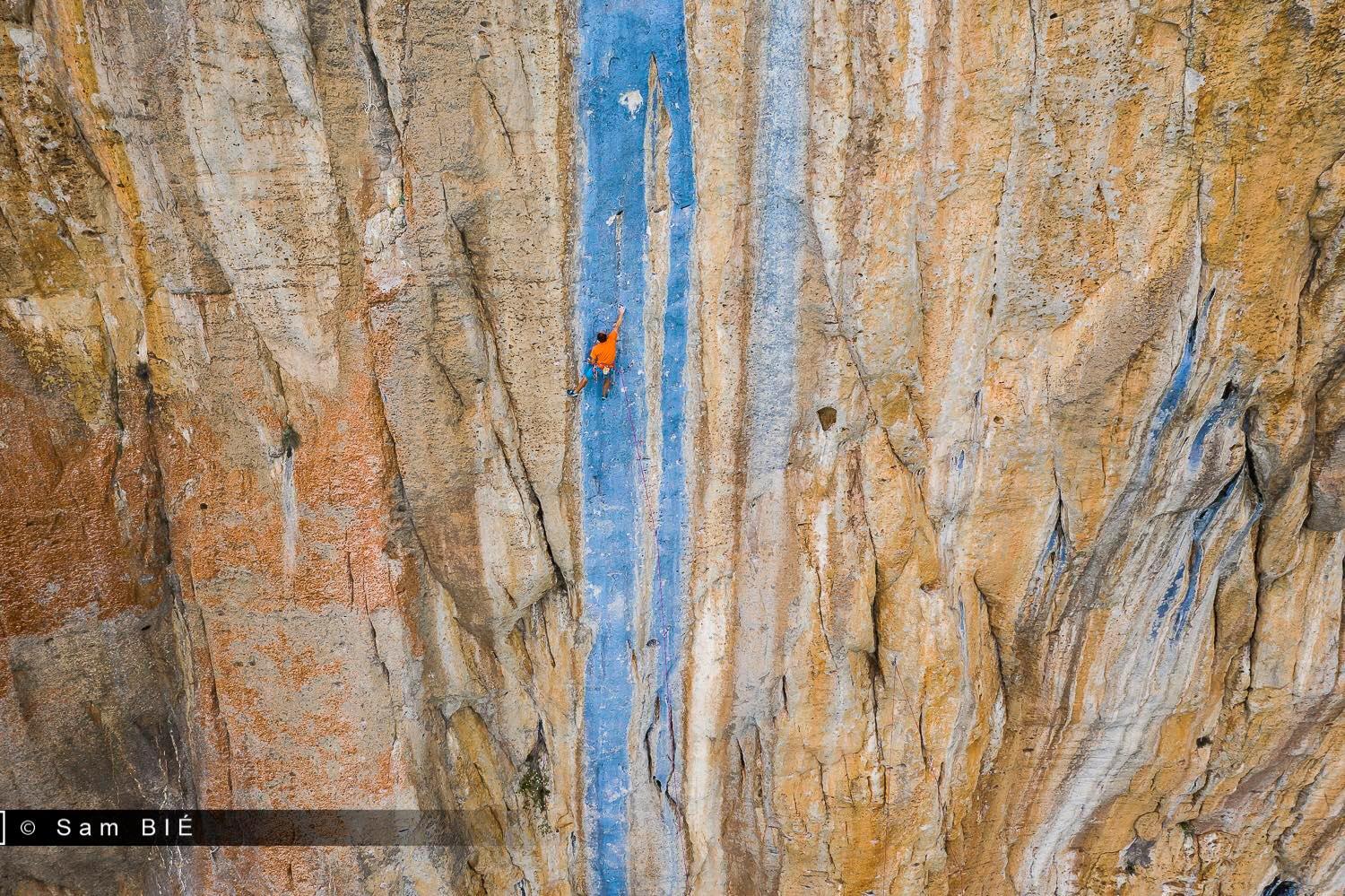 immense et bleu 1 (pedir permiso)