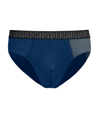 320458-88905-54201-150_ESSENTIAL_BRIEFS_M_deep_ocean-B-01