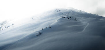 DJI_0817_SKITOUR_PURE_WS2425_SonnenkopfArlberg_Max Draeger_MedRes