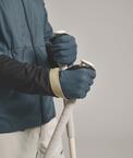 372143-56326-TOUR_GLOVE_M-D-02