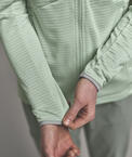 396466-87106-FLEECE_LIGHT_GRID_HOODY_W-D-03