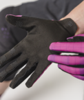 391258-55640-MTB_LIGHT_GLOVE_W-D-03