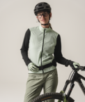 396661-60105-SEQUENCE_WIND_VEST_W-D-09