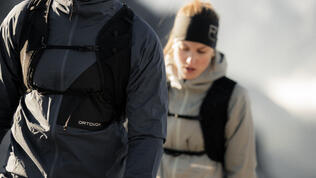 PANTS_DA_9438_TRACE_SS26_Nordkette_MaxDraeger_fullres