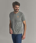 440112-83090-63601-185_MERINO_MTN_BADGE_TS_M-M-01