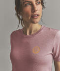440118-83091-35401-185_MERINO_MTN_BADGE_TS_W-M-03