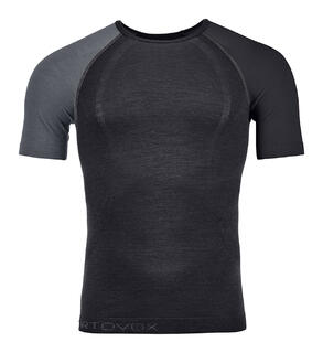 85551-90201-120_COMP_LIGHT_SHORT_SLEEVE_M_black_raven-B-01